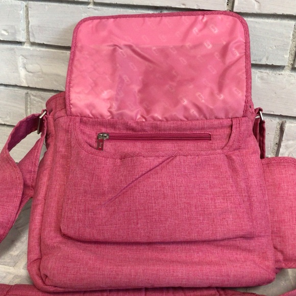 LUG HOT PINK CROSSBODY BAG WITH ADJUSTABLE STRAP EUC - Picture 12 of 14